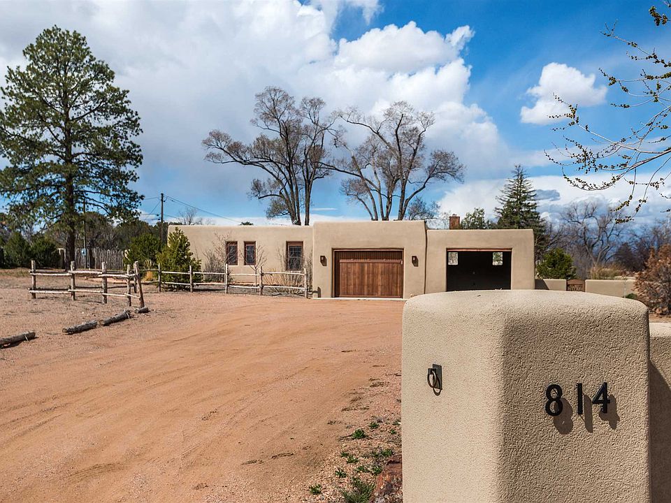1st image of 814 Camino Atalaya
