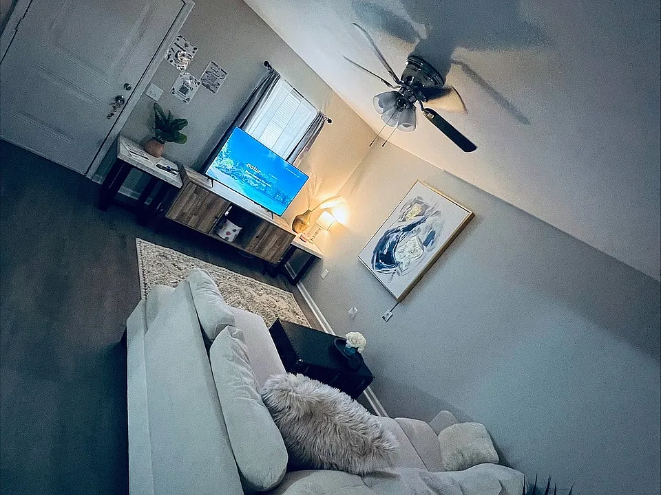 Falcon Crest Apartments Living Area
