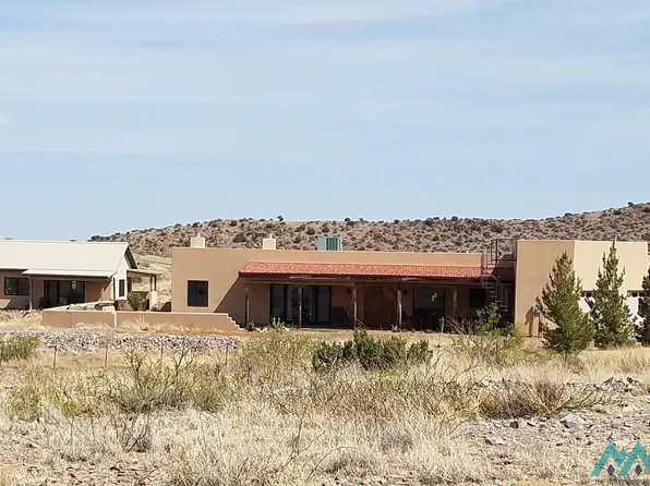 53 Juh Trl, Hillsboro, NM 88042