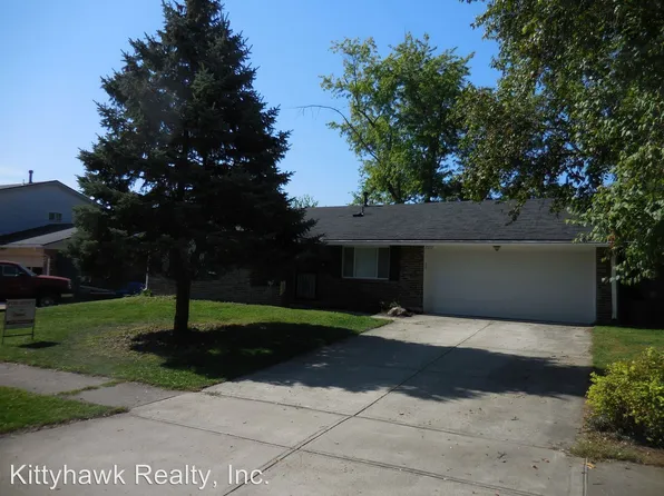 7259 Charnwood Dr, Dayton, OH 45424