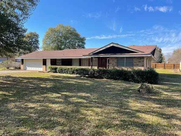 461 N Spring Rd, Atoka, OK 74525