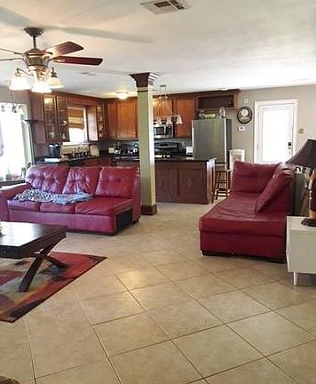 4th image of 182 Sandra Lee Dr