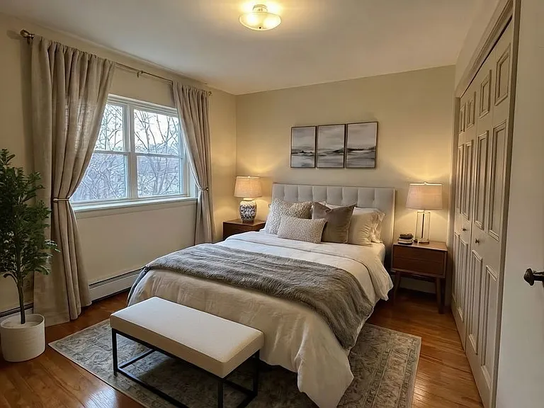 Annawan Street Apartments — Photo 15