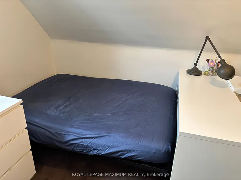 47 Vermont Ave — Photo 40