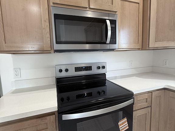 4th image of 448 S 17th Ave
