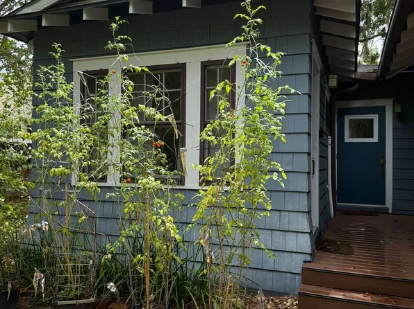 711 NE 5th Ter, Gainesville, FL 32601