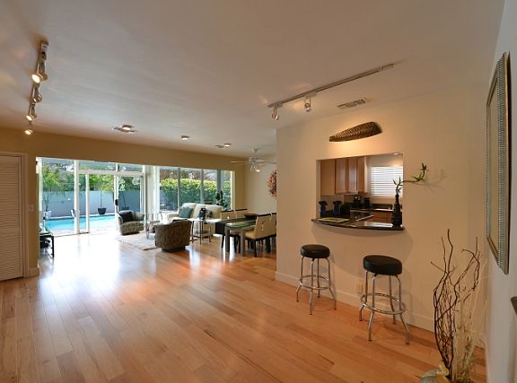 3rd image of 2707 Butler Ave