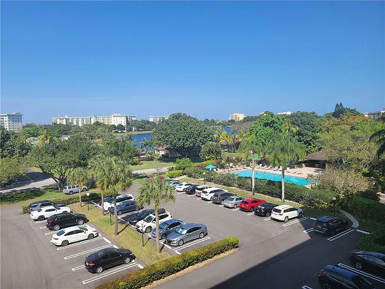 3050 N Palm Aire Dr #508 — Photo 20