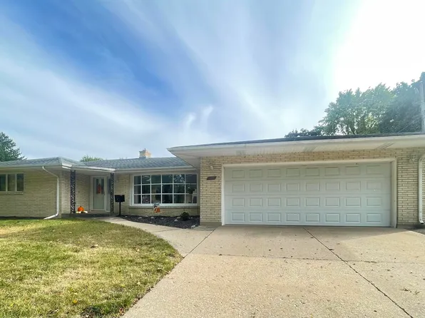 3817 Larson Ave, Rockford, IL 61108