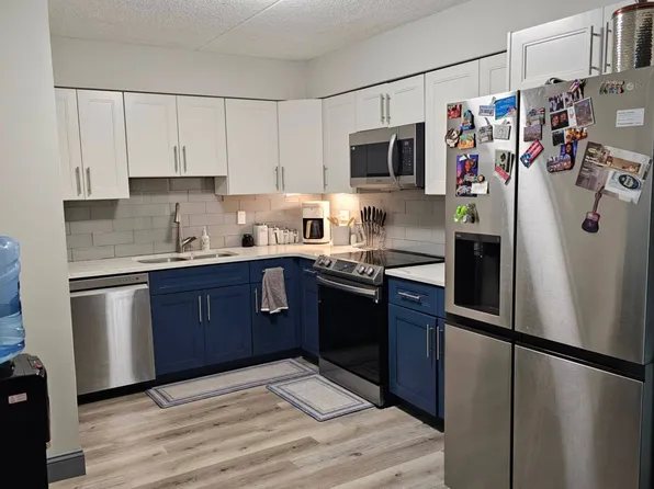 20926 Valley Forge Cir, King Of Prussia, PA 19406