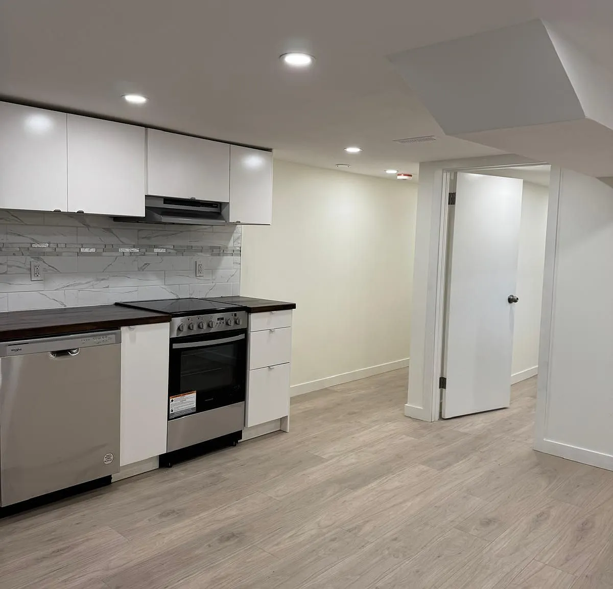 2 bed, $1,800 — Photo 3