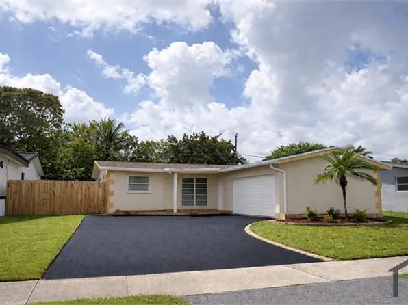 9020 NW 26th Pl, Fort Lauderdale, FL 33322