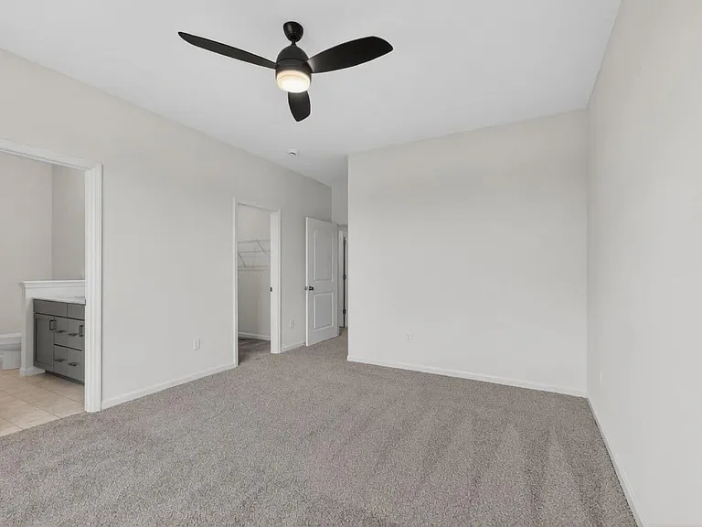 821 Cedarwood Dr #MAIN — Photo 10