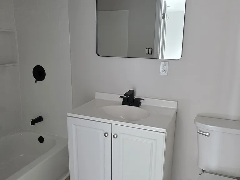 301 N Genoa Ave — Photo 15