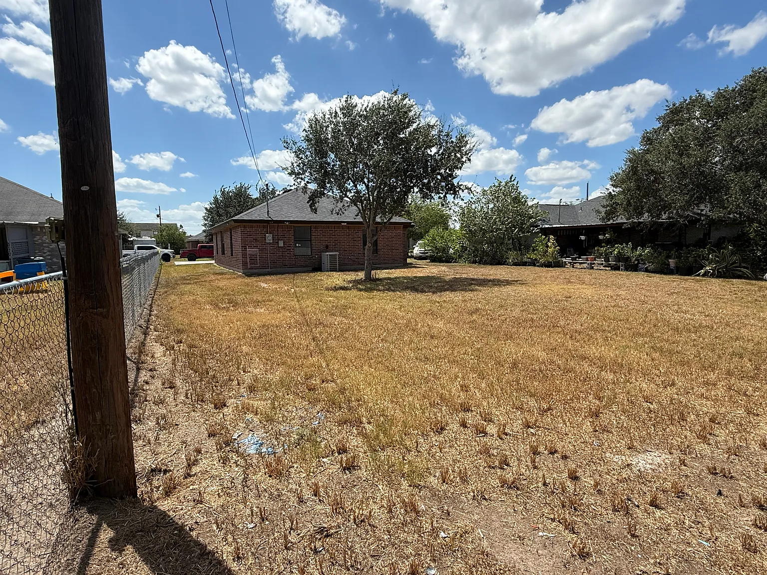 3 bed, 1098 sqft, $1,230 — Photo 4
