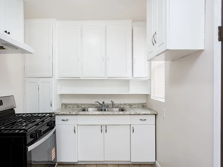 3830 Kettner Blvd — Photo 7