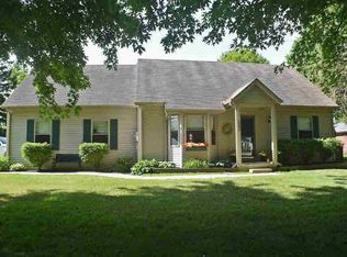 10075 Summerfield Rd, Temperance, MI 48182