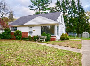 1049 W Summit Ave, Muskegon, MI 49441