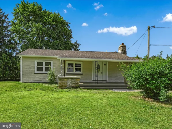 743 Suedberg Rd, Pine Grove, PA 17963