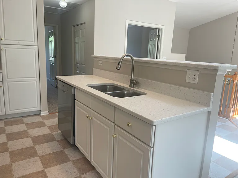 2393 Madiera Ct — Photo 18