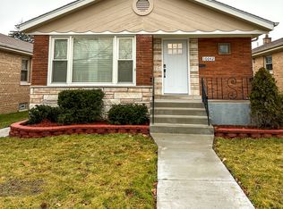 10042 S Fairfield Ave, Chicago, IL