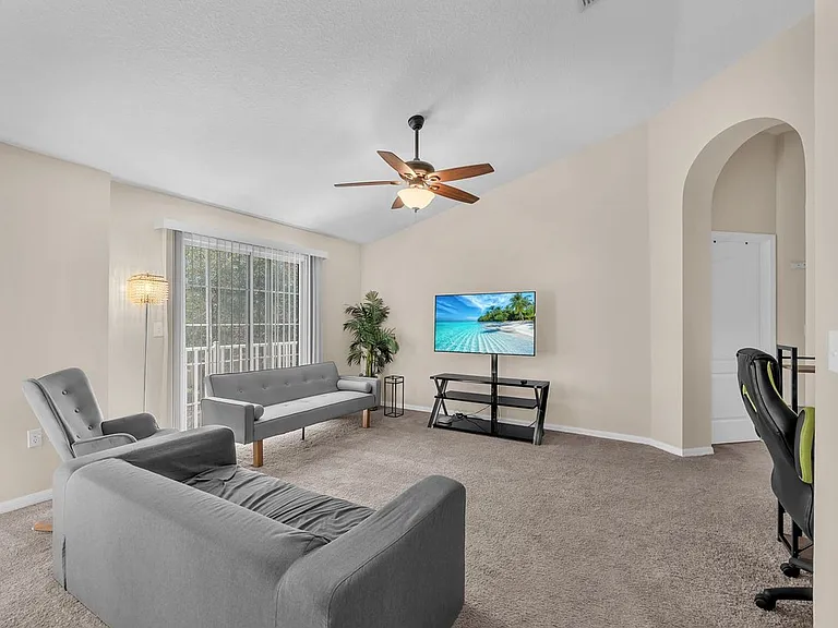 7001 Interbay Blvd — Photo 11