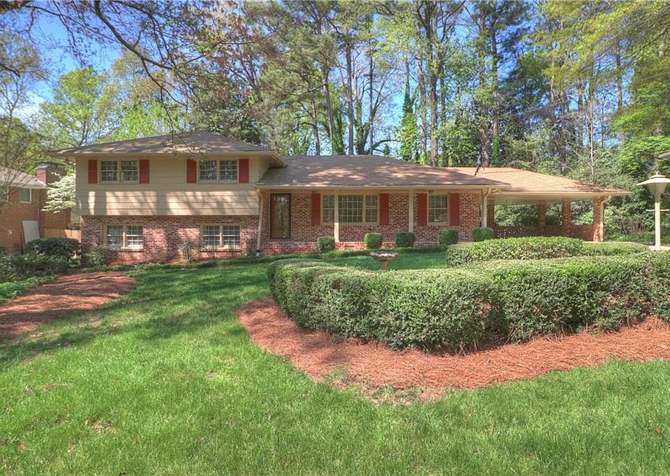 1st image of 2110 Lavista Cir