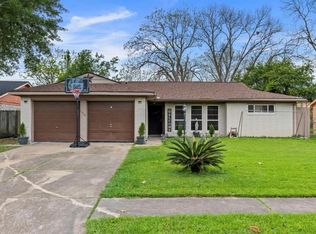 1318 Twinbrooke Dr, Houston, TX 77088