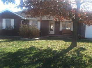 112 W Hunter Dr, Nixa, MO 65714