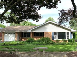 1203 Marcey Ave, Wheaton, IL 60189