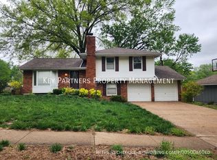 10710 W 91st Ter, Overland Park, KS 66214
