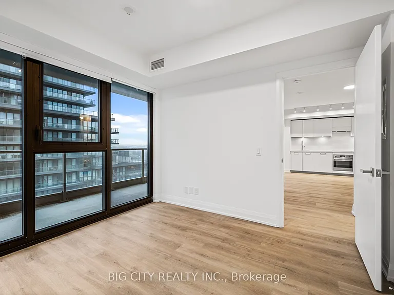 36 Brentcliffe Rd #801 — Photo 14