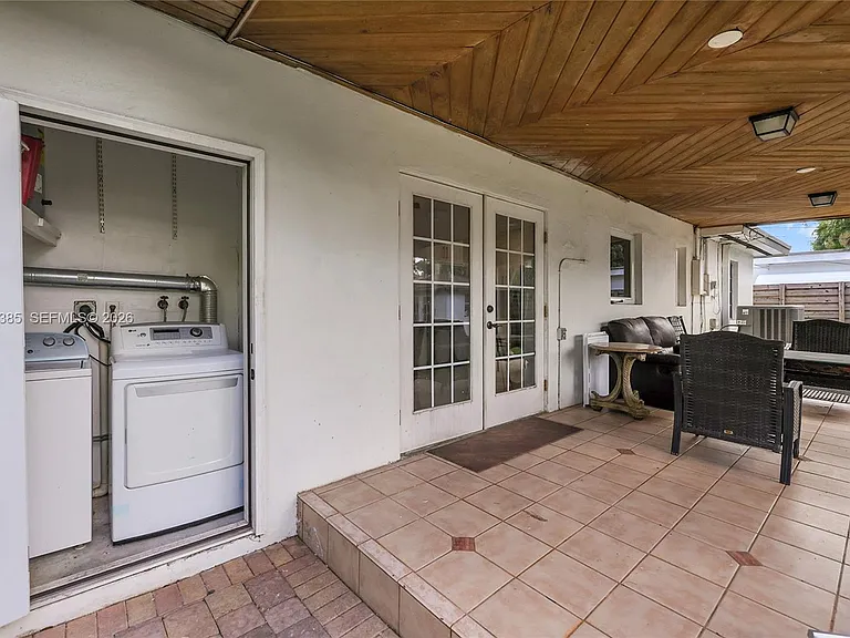 3614 SW 58th Ave — Photo 22