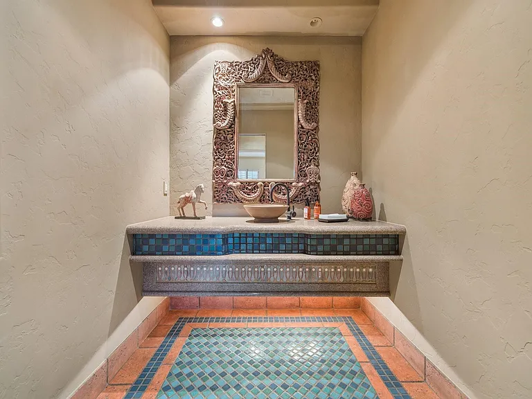 2 Lacewood Ln — Photo 29
