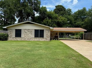 106 Hall St, New Boston, TX 75570