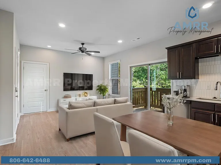 13 Carrick Dr — Photo 10