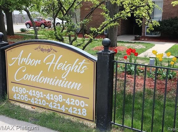 2nd image of 4200 Packard St APT 5