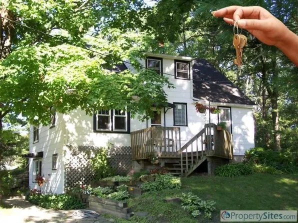 6320 109th St, Pleasant Prairie, WI 53158