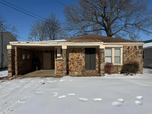 620 SW 6th St, Walnut Ridge, AR 72476