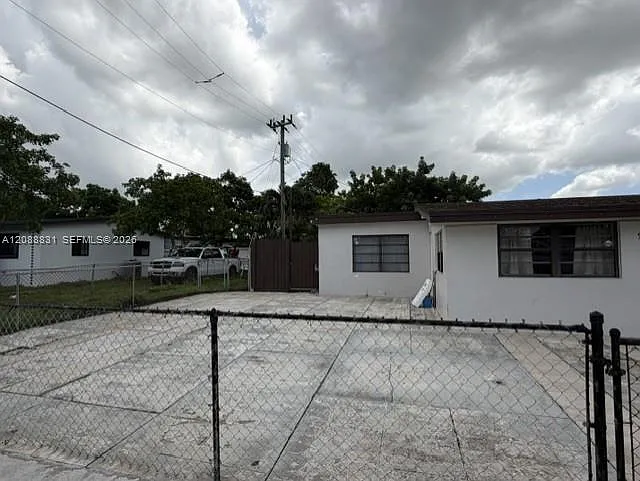 Starlite Gardens — Photo 3