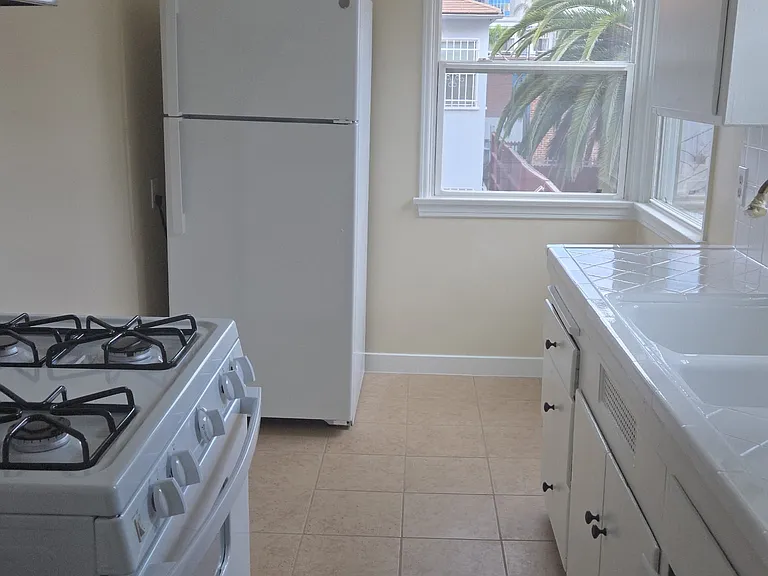 122 Elm Ave — Photo 4