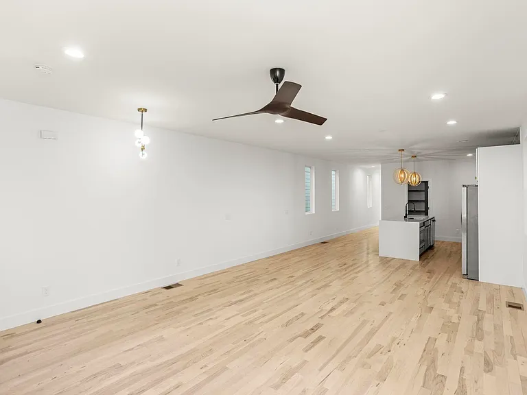 11A Garden St #A — Photo 24