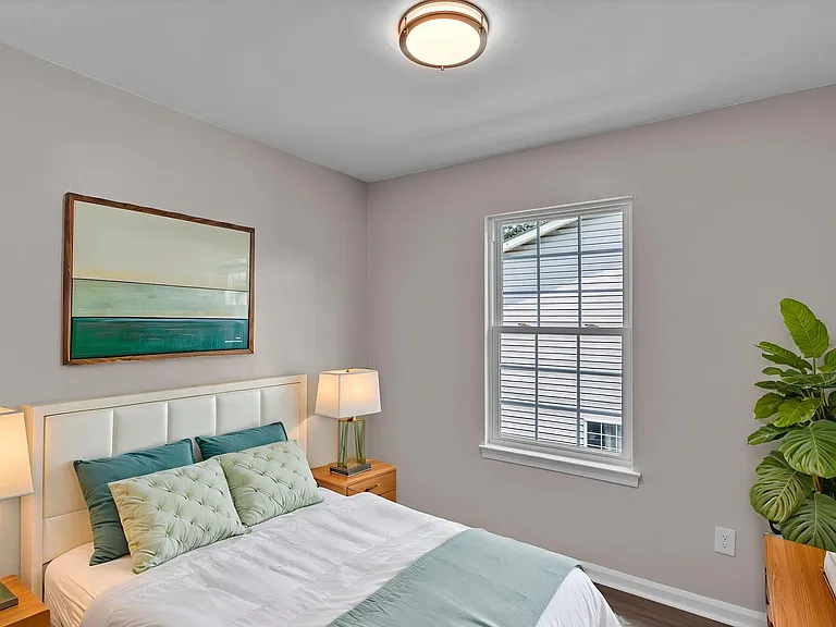 1108 Carver Ave — Photo 11
