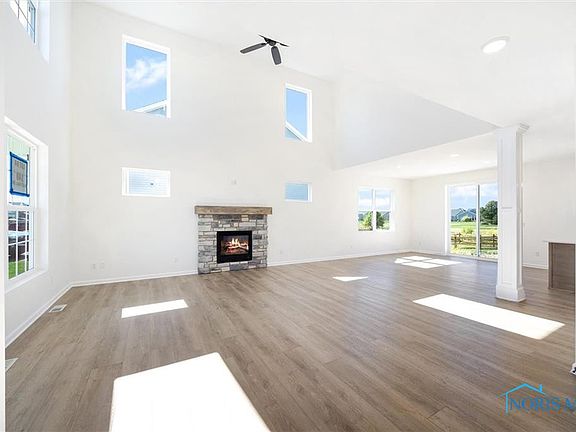 3rd image of 140 Valley Hall Dr