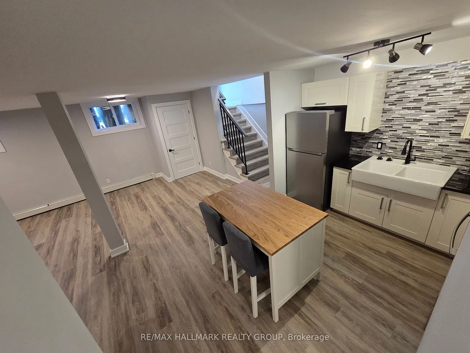 3 bed, $2,150 — Photo 4