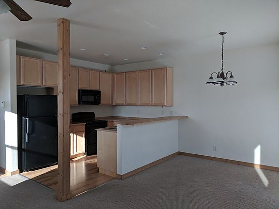 3rd image of 355 S Colter Ave