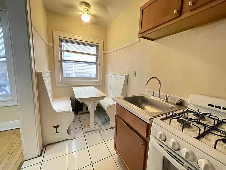 829 N. Cass — Photo 36