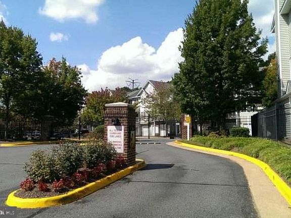 2nd image of 4612 Superior Sq