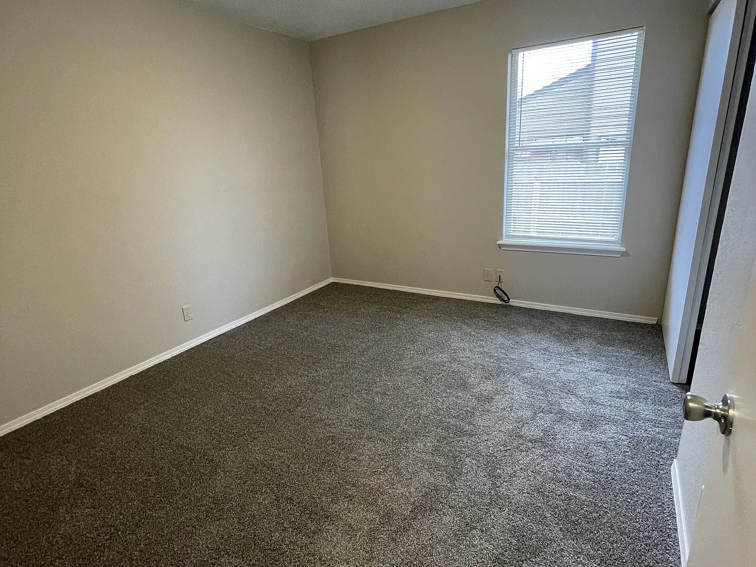 3 bed, 1519 sqft, $1,725 — Photo 3