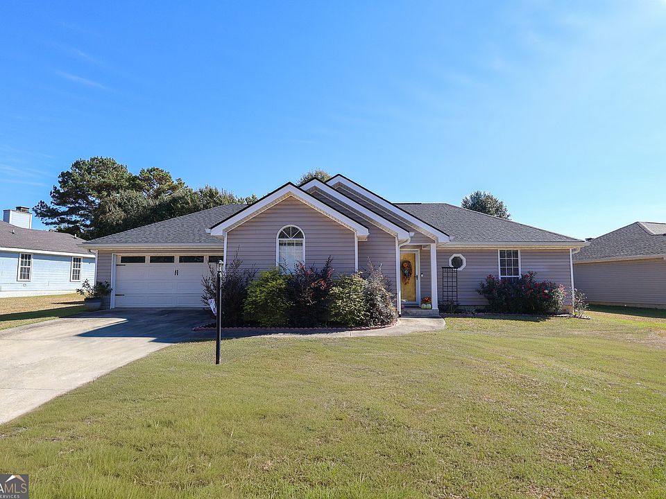 1st image of 739 Gateway Dr